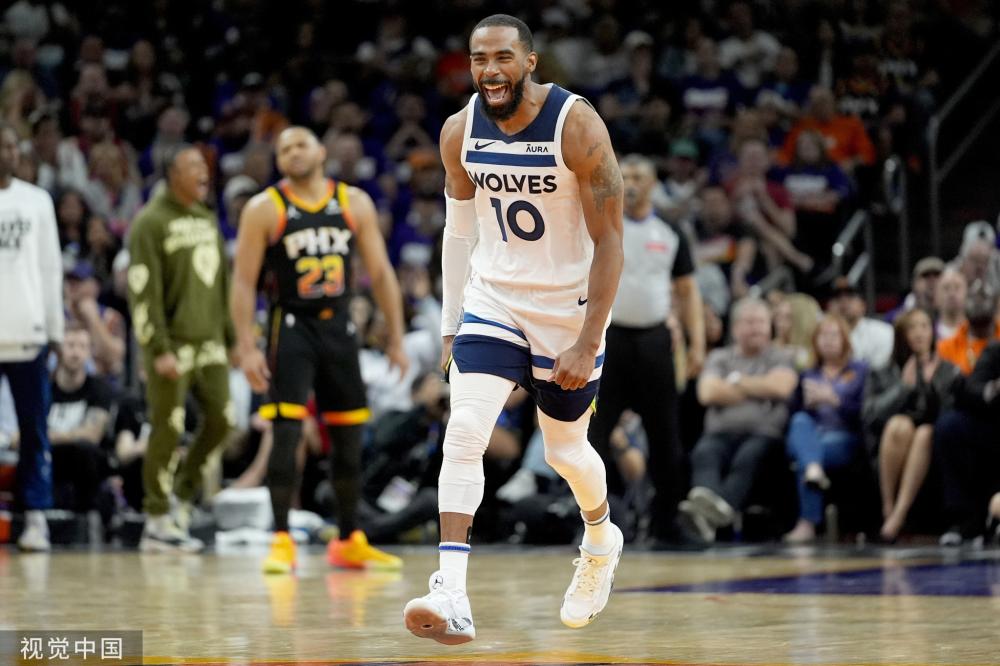 更体现在她 更体现在她