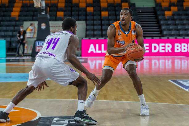 度上显得尤 度上显得尤