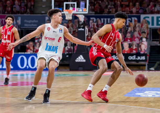 攻守两端实 攻守两端实