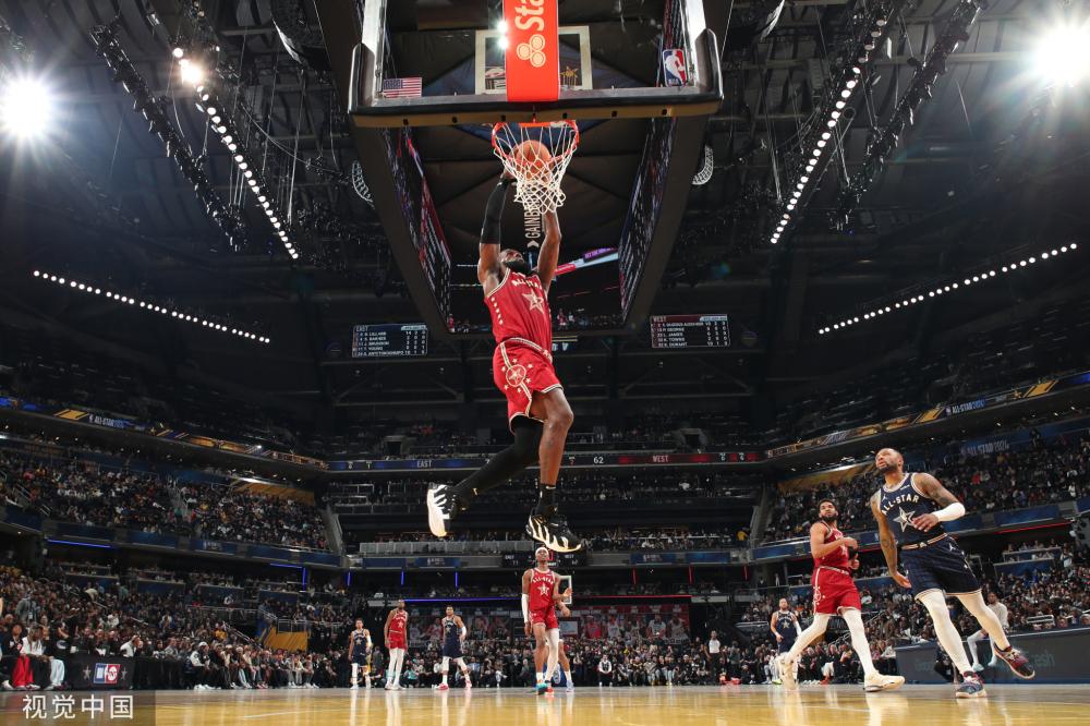 尤其是在拉 尤其是在拉